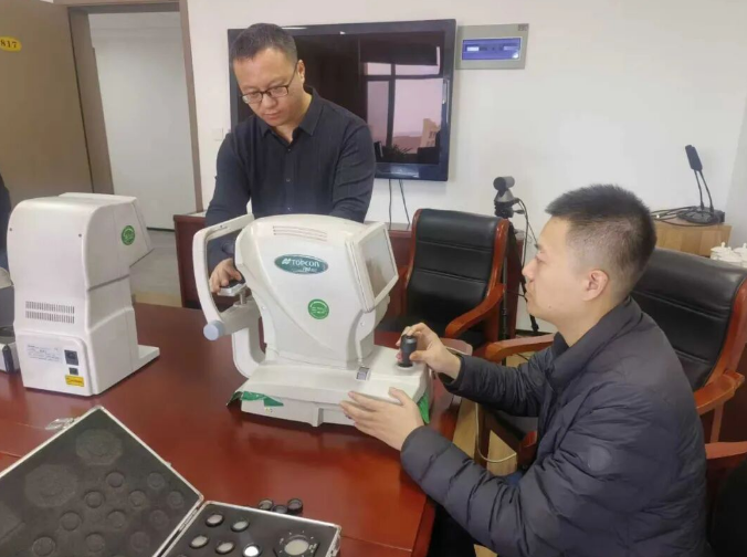 精准检定强计量，守护群众“睛”彩生活