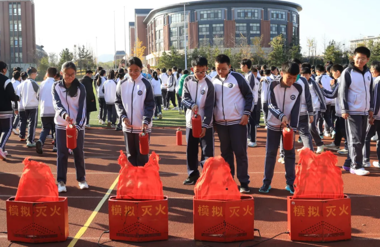 沉浸式学应急！临港区学生安全应急体验培训举行