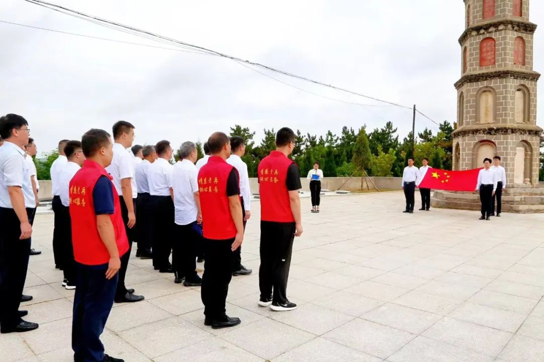 让英雄归队，为先烈安家！临港区零散烈士墓集中迁移全部完成