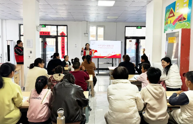 书香临港 | 让二十四节气“读”进社区，“种”进童心